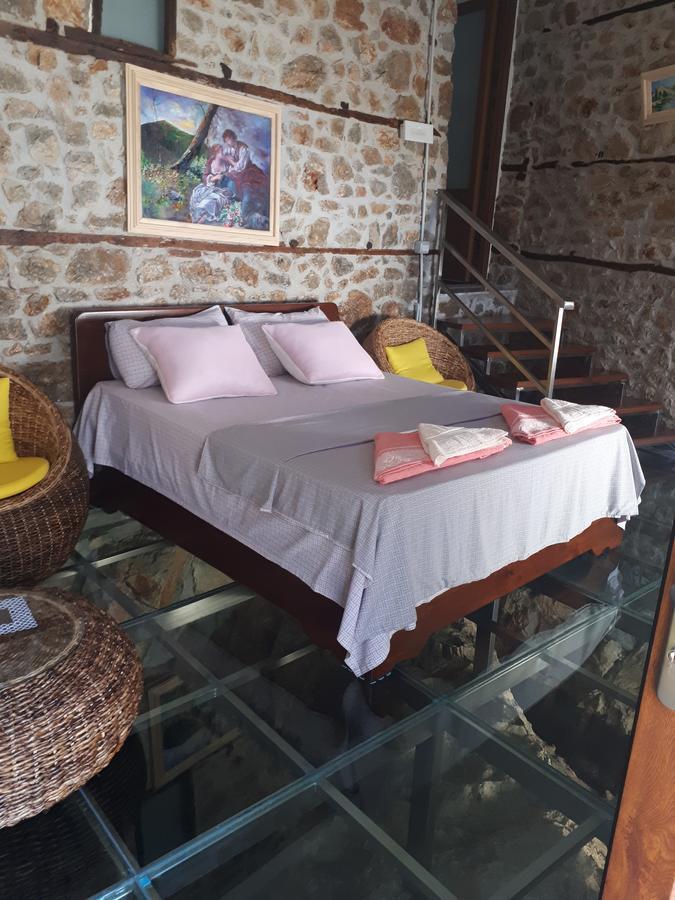 Nuci'S Home Glass Floor Tushemisht Exterior foto